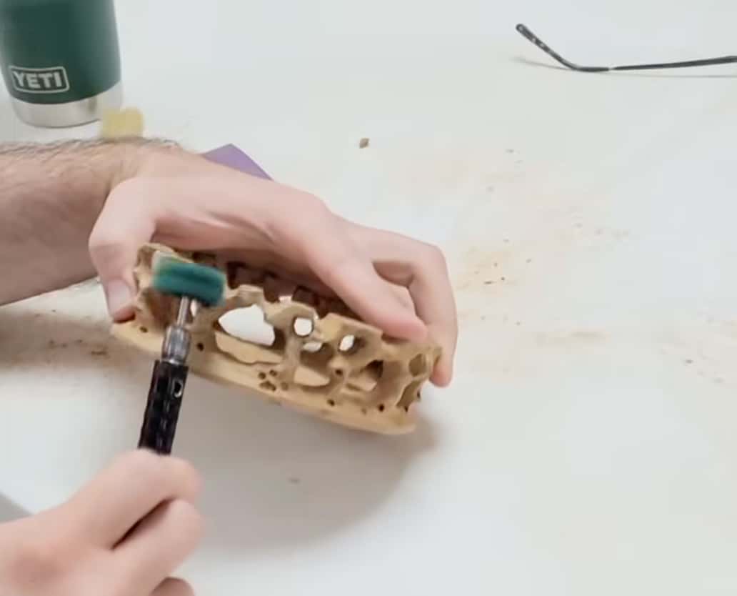 more carving stand